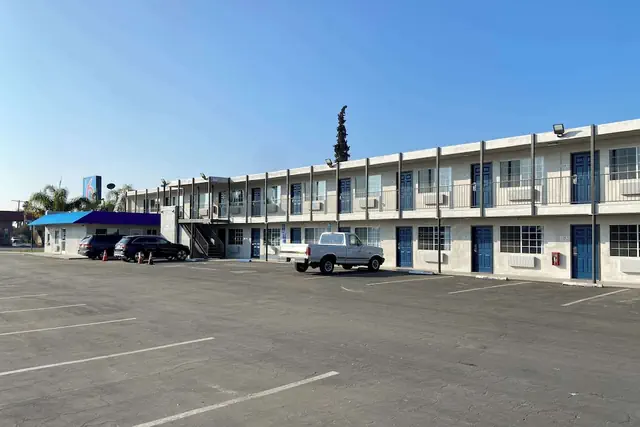 Photo 1 - Motel 6 Delano, CA