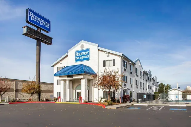 Photo 1 - Rodeway Inn & Suites Nampa
