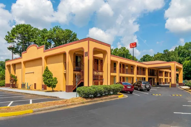Photo 1 - Econo Lodge Decatur - Atlanta East