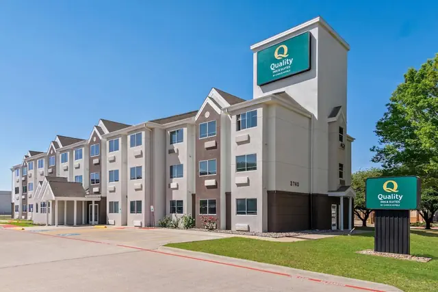 Photo 1 - Quality Inn & Suites Fort Worth North - Haltom City