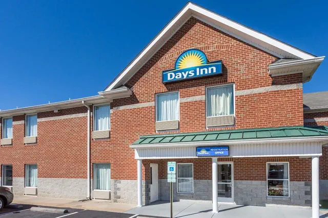 Photo 1 - Days Inn by Wyndham Glen Allen/Richmond North