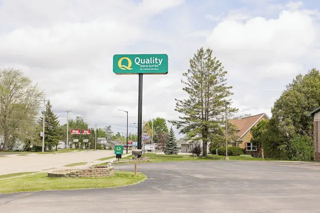 Photo 1 - Quality Inn & Suites Marinette
