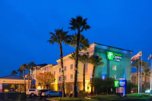 Photo 1 - Holiday Inn Express Hotel & Suites Vacaville by IHG