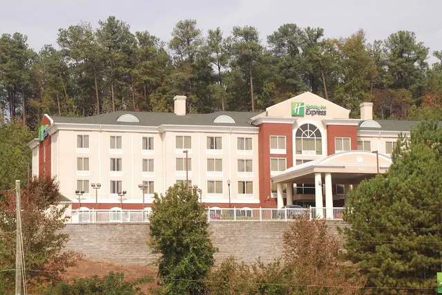 Photo 1 - Holiday Inn Express Hotel & Suites Birmingham-Irondale(East) by IHG