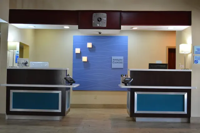 Photo 1 - Holiday Inn Express Hotel & Suites Gainesville by IHG