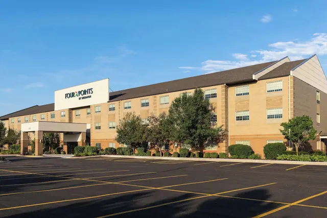 Photo 1 - Four Points by Sheraton Chicago Schaumburg