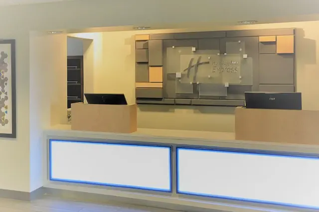 Photo 1 - Holiday Inn Express Lebanon by IHG