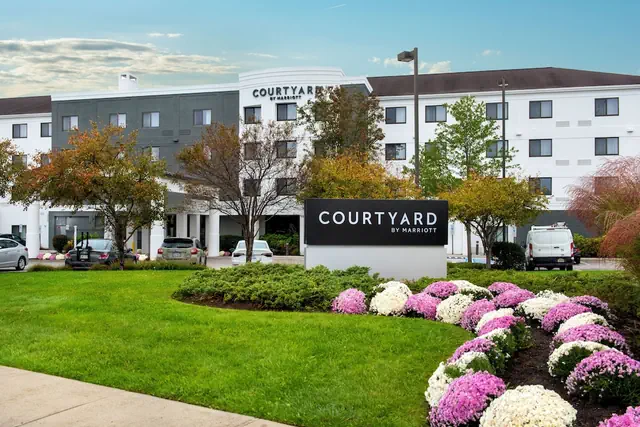 Photo 1 - Courtyard by Marriott Middletown Goshen