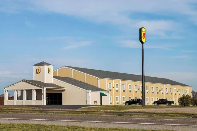 Photo 1 - Super 8 by Wyndham Gainesville TX
