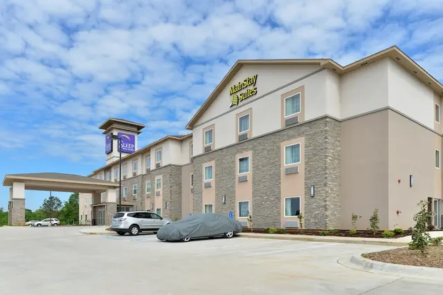 Photo 1 - MainStay Suites Meridian - Bonita Lakes