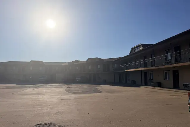 Photo 1 - Regal Inn Coffeyville KS US 169