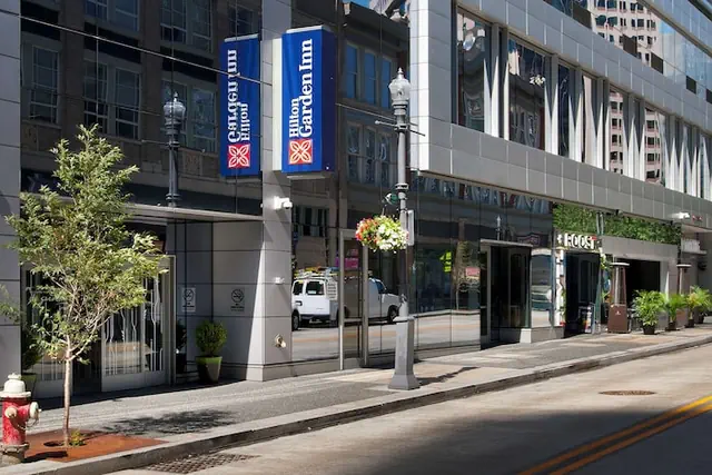 Photo 1 - Hilton Garden Inn Pittsburgh Downtown