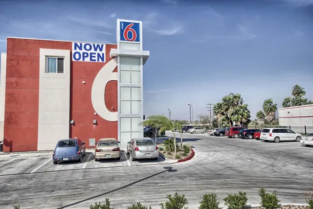 Photo 1 - Motel 6 Weslaco, TX