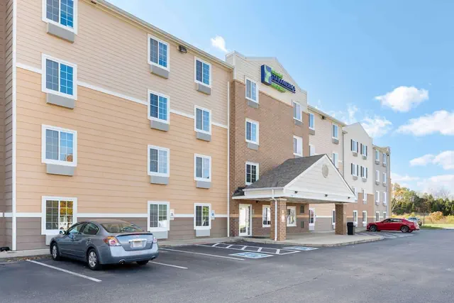 Photo 1 - Extended Stay America Select Suites - Dayton - Miamisburg