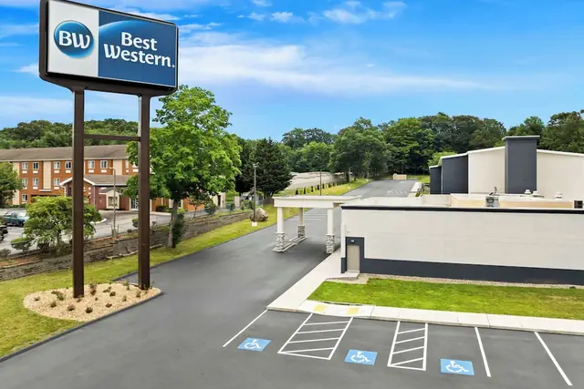 Photo 1 - Best Western Niantic - New London/Mystic Area