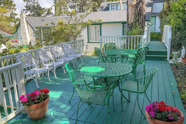 Photo 1 - Carmel Green Lantern Inn