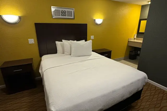 Photo 1 - Cozy Rest Motel