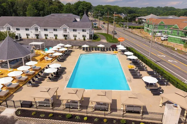 Photo 1 - Driftaway Hotel and Pool