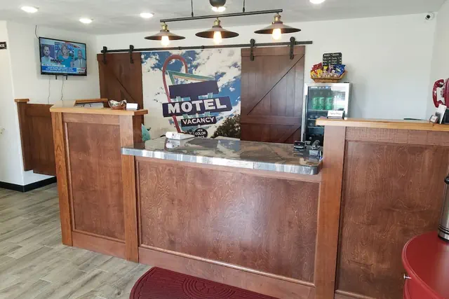 Photo 1 - West Plains Motel