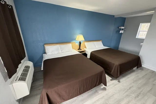 Photo 1 - Budget Inn