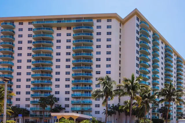 Photo 1 - Wonderful Ocean Reserve Miami Condos