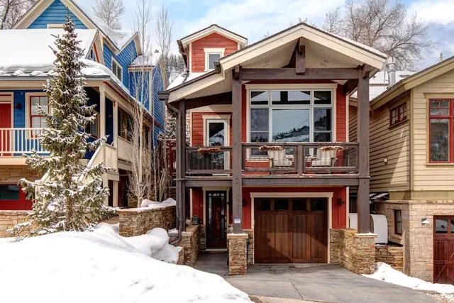 Photo 1 - Red Crest 3 Bedrooms PWS-957 by KBM