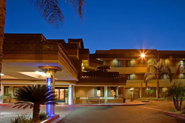 Photo 1 - Hotel Xola