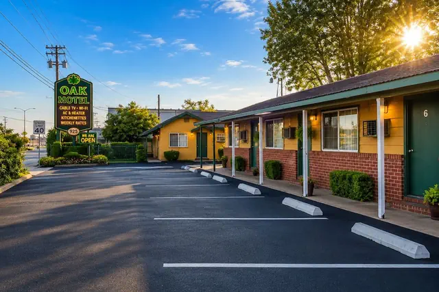Photo 1 - Oak Motel Modesto CA