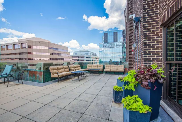 Photo 1 - Distinguished Apartment Rooftop Deck