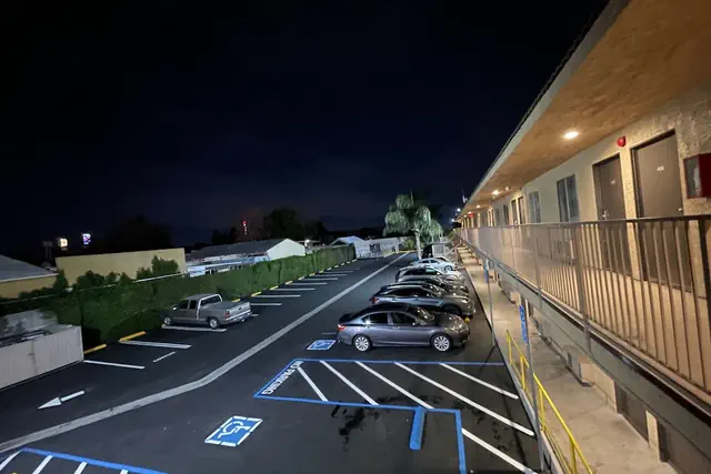 Photo 1 - New Star Inn. El Monte, CA - Los Angeles