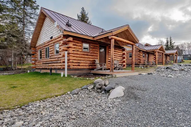 Photo 1 - Lakeshore Cabins