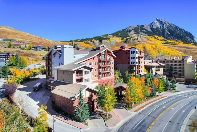 Photo 1 - Modern King Room In Heart Of Mt. Crested Butte Hotel Room by RedAwning