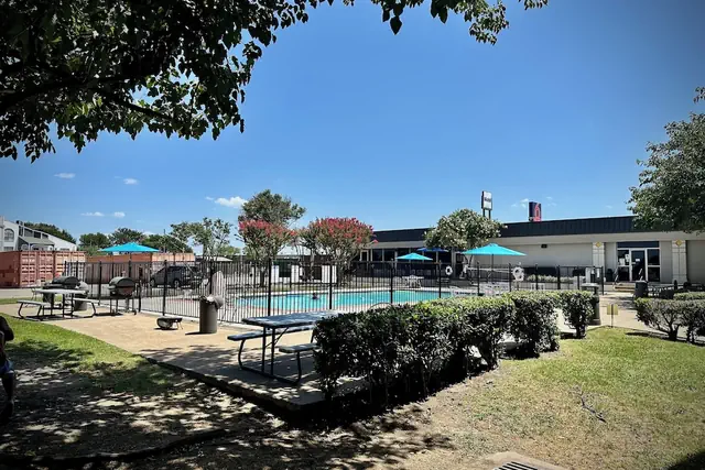 Photo 1 - Studio 6 Mesquite, Tx – Town East