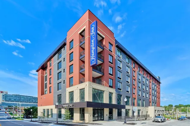 Photo 1 - Hampton Inn by Hilton Omaha UN Medical Center Area