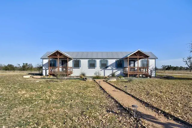 Photo 1 - Windmill Meadows Cottages-firepit-hill Country Views!!
