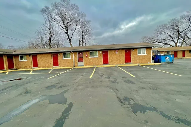 Photo 1 - Your Motel