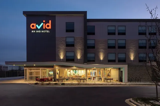 Photo 1 - avid hotel Oak Creek by IHG