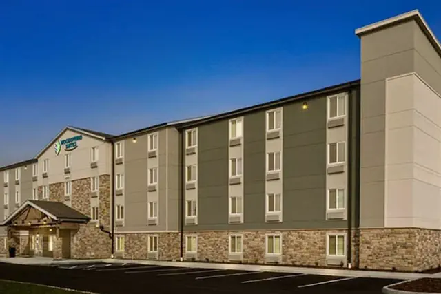 Photo 1 - Woodspring Suites Fort Myers - Cape Coral