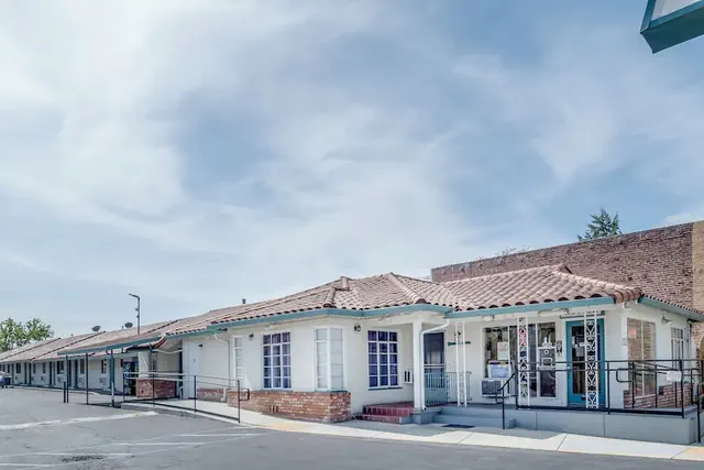 Photo 1 - The Alameda Motel San Jose