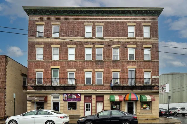 Photo 1 - Columbus Hotel