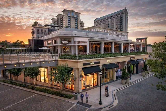 Photo 1 - Chic Condo Retreat in Central Buckhead Atlanta