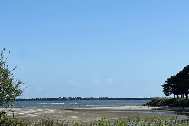Photo 1 - Beachside Inn