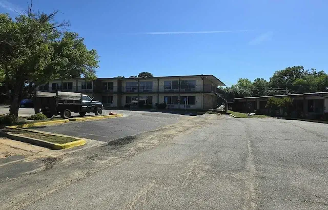 Photo 1 - Riverside Inn and Suites Danville Virginia