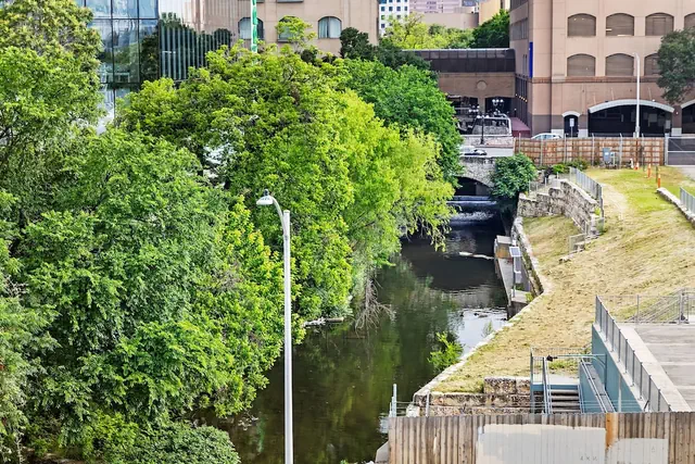 Photo 1 - Placemakr Downtown Austin