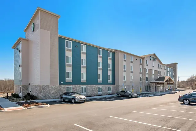 Photo 1 - Woodspring Suites Newington - Hartford South