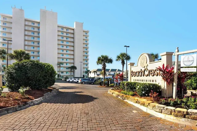 Photo 1 - Beachcrest