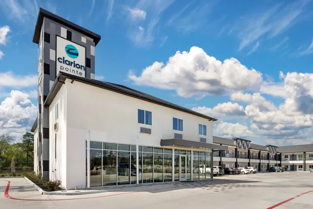 Photo 1 - Clarion Pointe Spring - Houston North