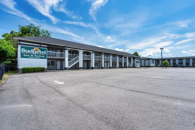 Photo 1 - Budgetel Inn and Suite