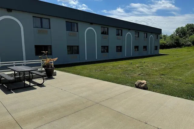 Photo 1 - South Ridge Inn