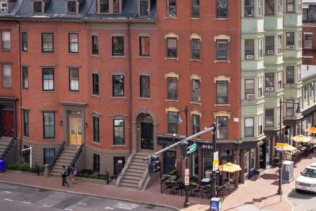 Photo 1 - The Chester Hotel
